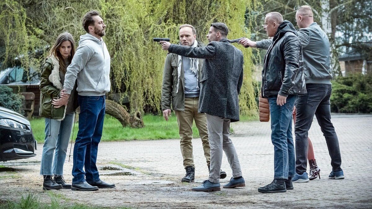 Bohaterowie serialu "Pierwsza miłość" od stacji Polsat.