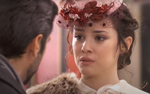 Cayetana, bohaterka serialu Akacjowa 38, emitowanego na antenie TVP 2.