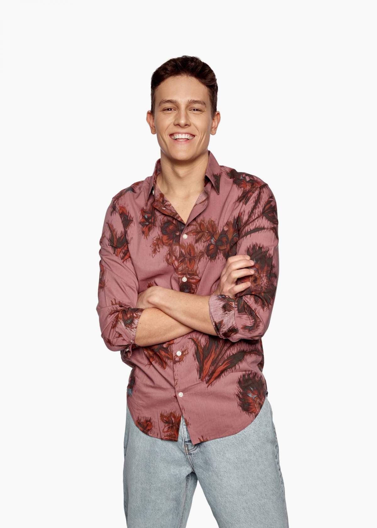 Oskar Cyms, zwycięzca 18. edycji programu "Twoja Twarz Brzmi Znajomo", wokalista koncertu "Magiczne Zakończenie Wakacji 2023" Polsatu.