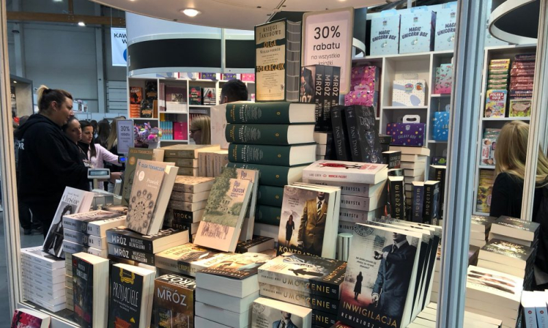 Obrazek w treści Mniej kryminałów, więcej fantastyki. Tak wygląda rok 2019 w liczbach Biblioteki Narodowej [jpg]