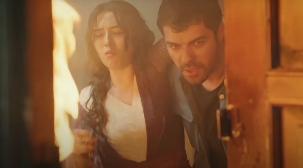 Bohaterowie serialu "Wichrowe wzg&oacute;rze" emitowanego na antenie TVP1