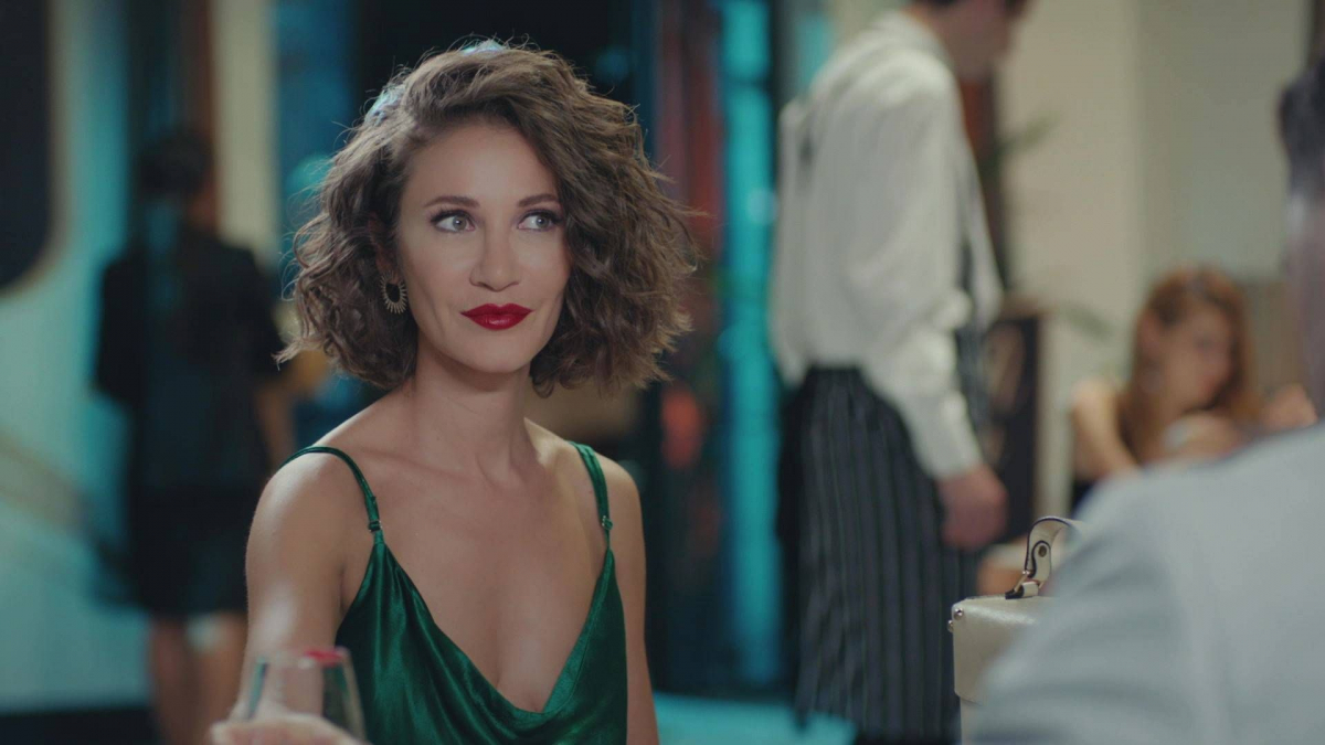 Feyza, bohaterka serialu "Zakazany owoc", emitowanego na TVP 2