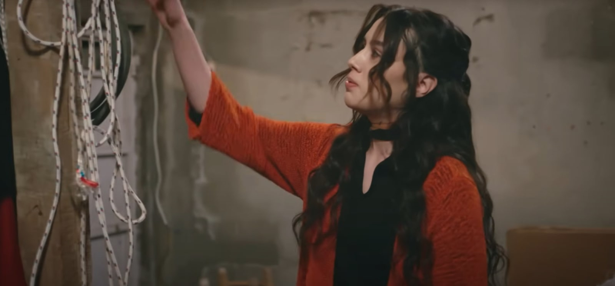 Zeynep zrobi wszystko, by pom&oacute;c rodzinie w 57 odcinku serialu &bdquo;Wichrowe Wzg&oacute;rze"