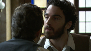 Kadr z serialu Akacjowa 38, emitowanego na antenie TVP 2. 