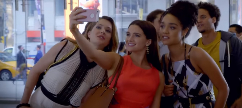 Obrazek w treści Dziewczyny nad wyraz – serial odpowiednik Seksu w wielkim mieście, na Netflix [jpg]