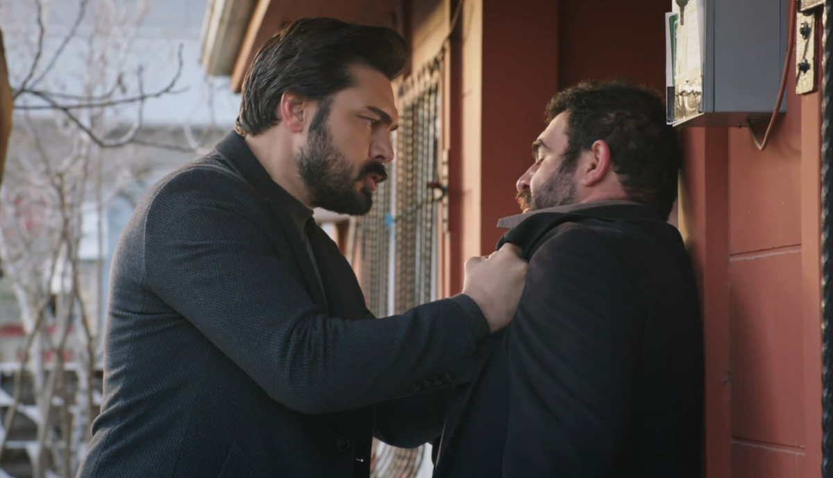 Dziedzictwo odc. 556 i 557 streszczenie: Idris próbuje zabić Ziyę! Asiye trafia do szpitala!