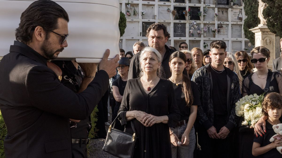 Kadr z serialu "Dwa groby"