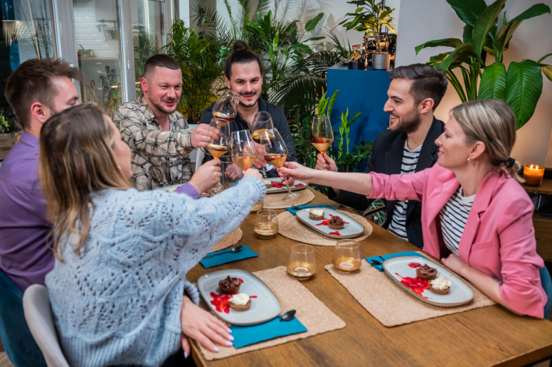 Obrazek w treści Ugotowani w parach - odcinek 5. Gotują pary z Krakowa. Streszczenie 5 odcinka [jpg]