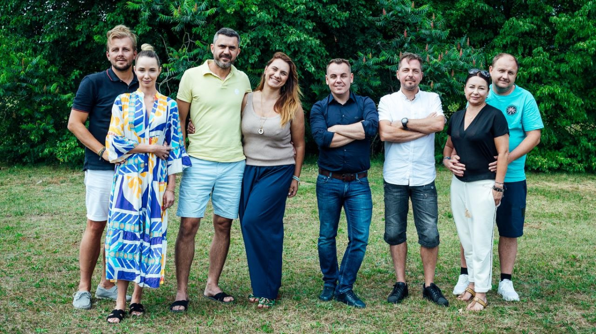 Kadr z programu reality show "Bitwa o gości" od TVN.