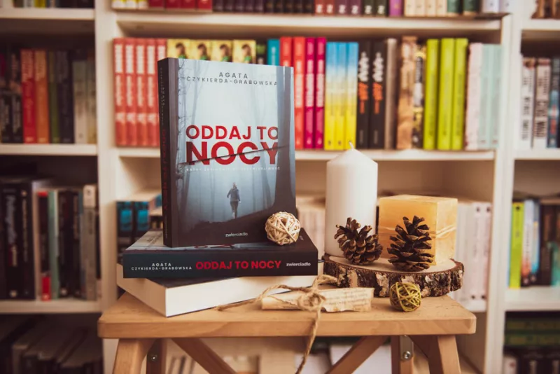 Obrazek w treści Coś nietypowego. Fragment powieści „Oddaj to nocy [jpg]
