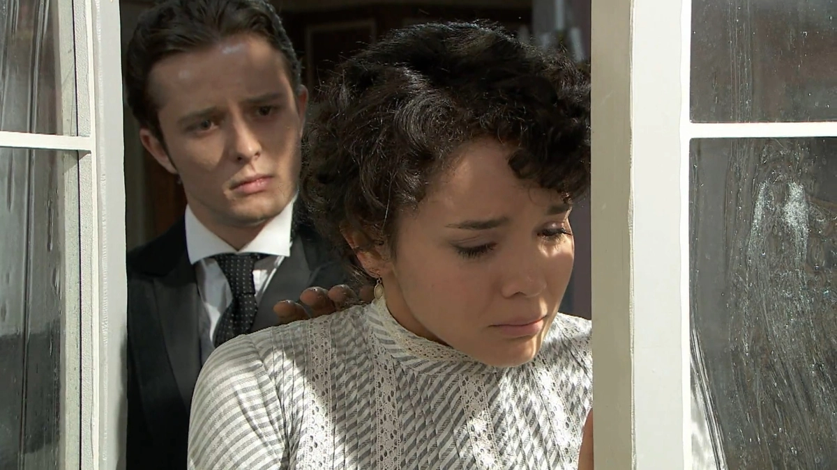 Kadr z serialu "Akacjowa 38", emitowanego na antenie TVP 2. 