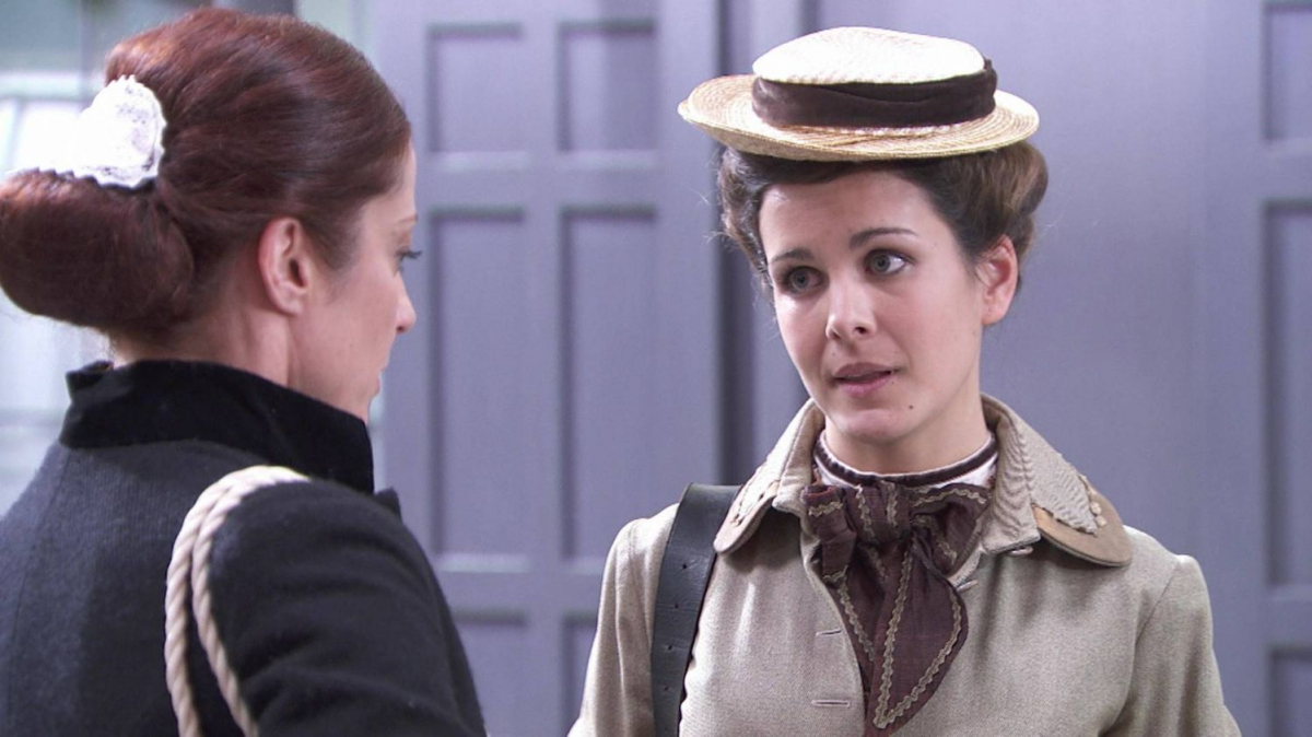 Kadr z serialu "Akacjowa 38", emitowanego na antenie TVP 2. 