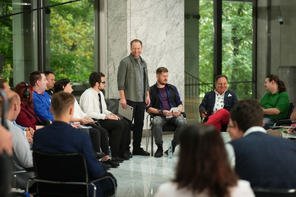 Maciej Stuhr i inni bohaterowie programu Autentyczni